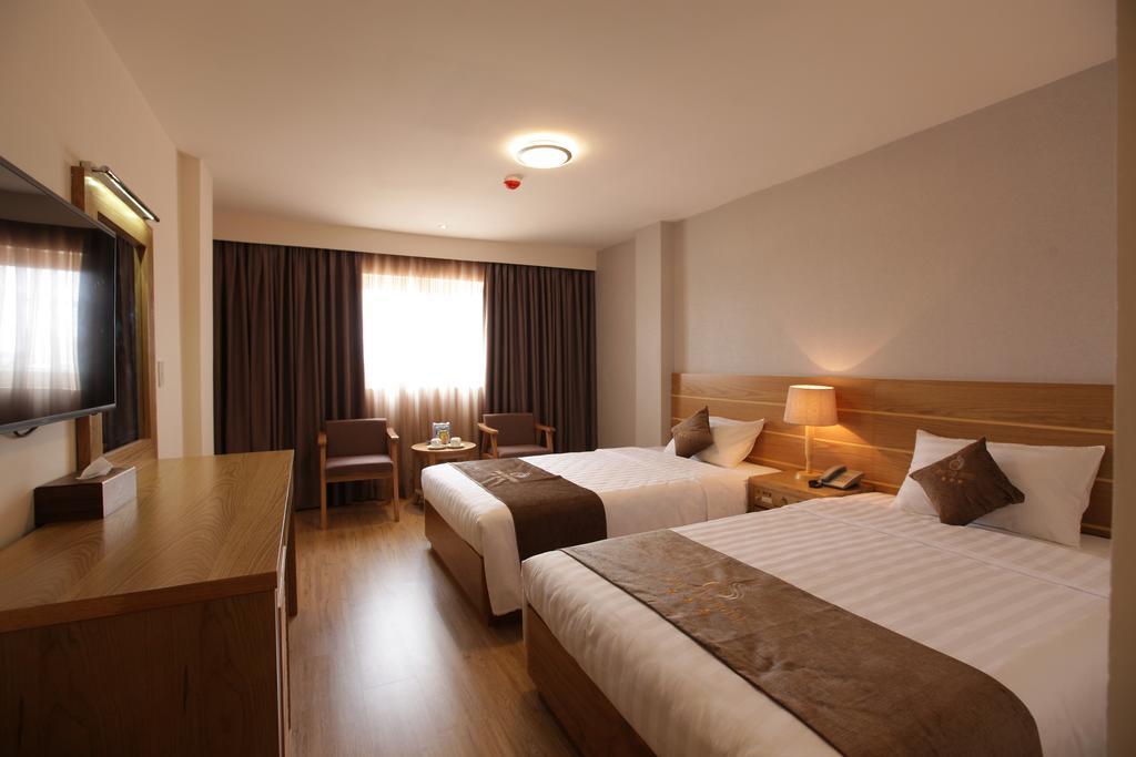 Minh Tam Hotel & Spa 3/2 Хошимин Екстериор снимка