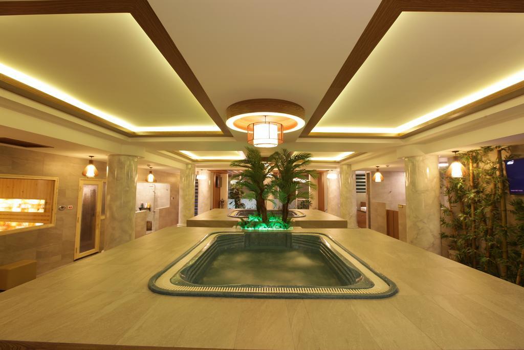 Minh Tam Hotel & Spa 3/2 Хошимин Екстериор снимка