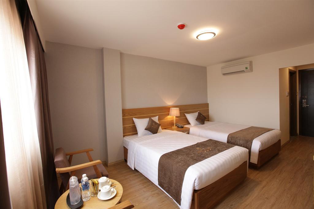 Minh Tam Hotel & Spa 3/2 Хошимин Екстериор снимка