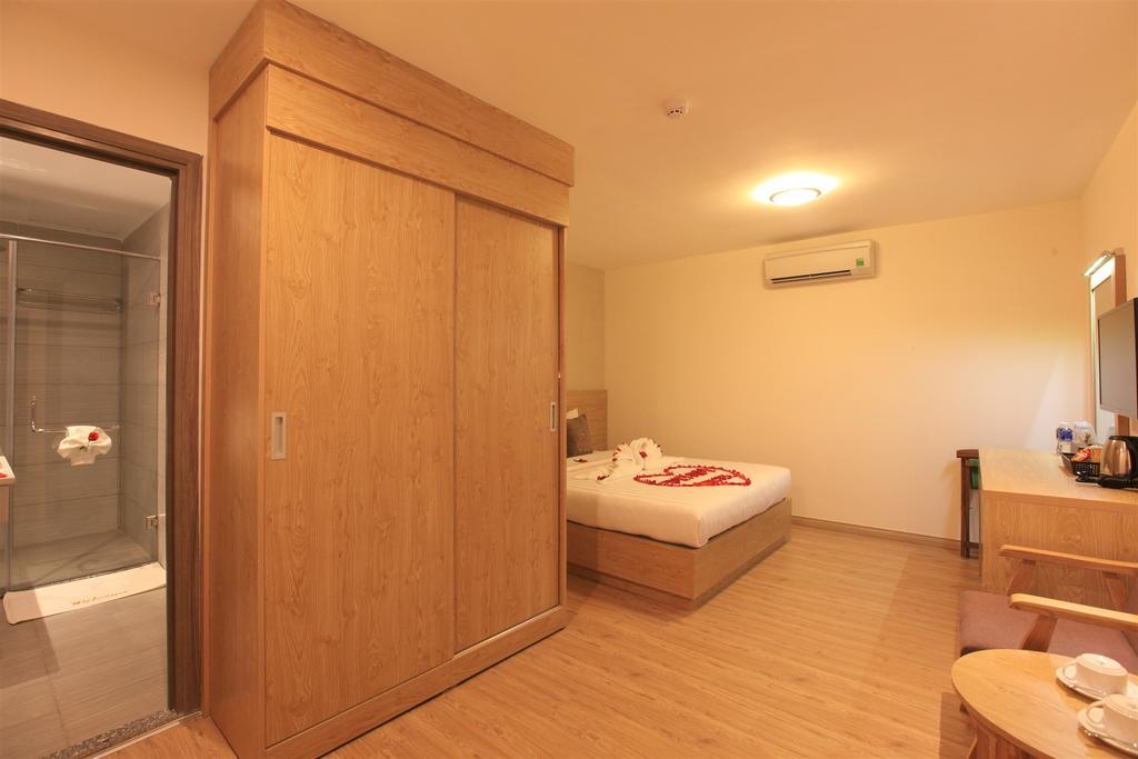 Minh Tam Hotel & Spa 3/2 Хошимин Екстериор снимка