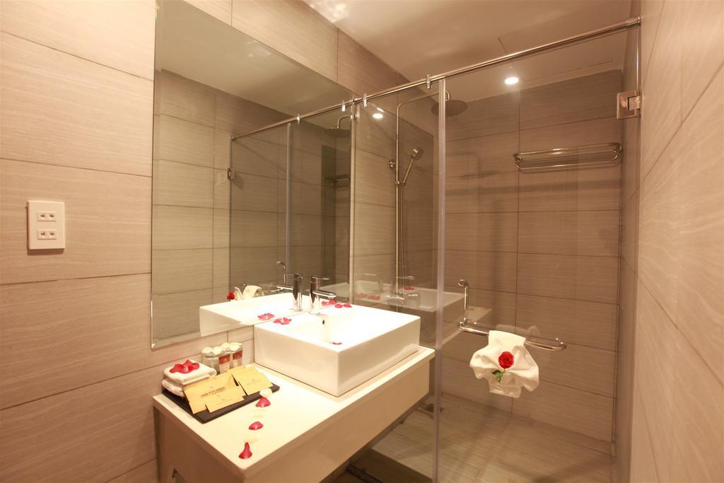 Minh Tam Hotel & Spa 3/2 Хошимин Екстериор снимка