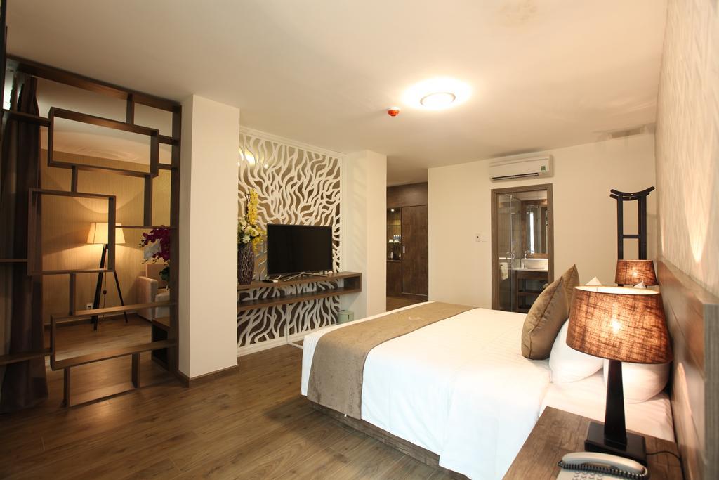 Minh Tam Hotel & Spa 3/2 Хошимин Екстериор снимка